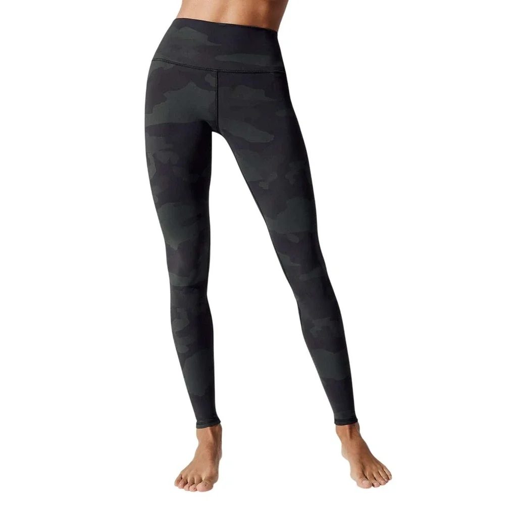 Alo Yoga Vapor High Waist Leggings in Hunter Camo Size Medium